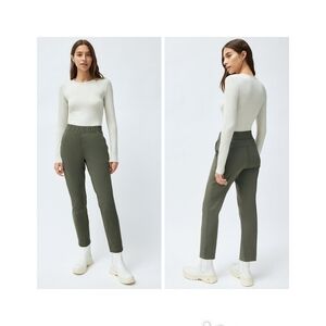 The Group Babaton Weekender Pant